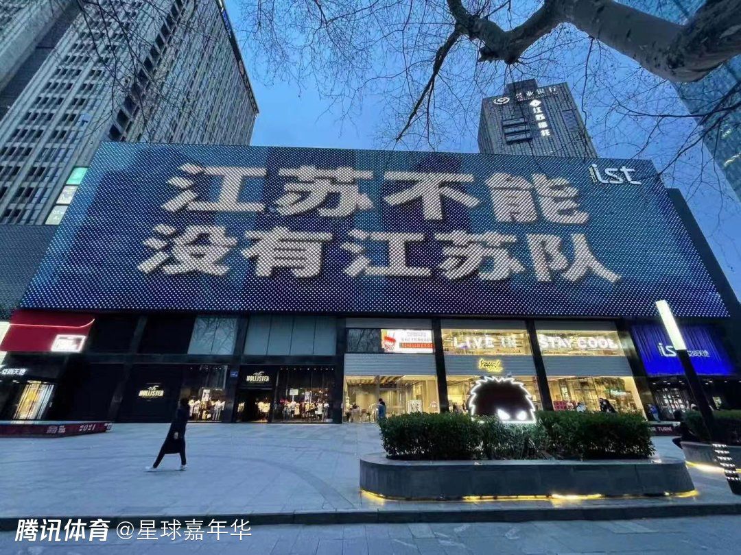 华雷斯一听这话，顿时吓得浑身巨颤，随后强迫自己闭上了嘴。